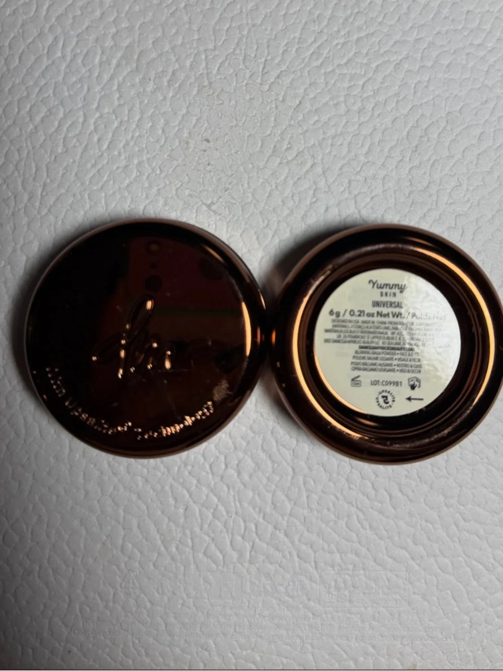 Danessa Myricks Beauty Yummy Skin Blurring Balm Powder in the shade 